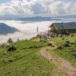 Hochgernhaus über den Wolken