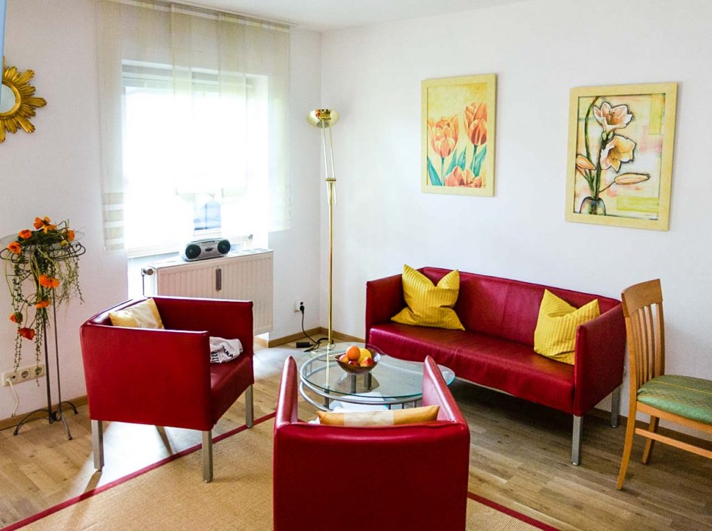 Wohnzimmer in der Ferienwohnung Nr. 20 des Hauses Mariandl