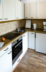 Küche in der Ferienwohnung Nr. 20 des Hauses Mariandl